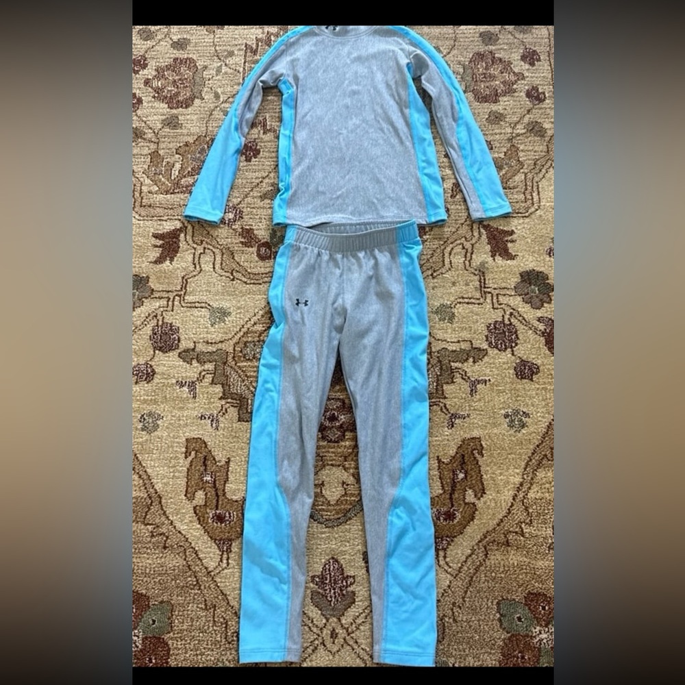 Boys Youth Medium Under Armour Base Layer set blue grey